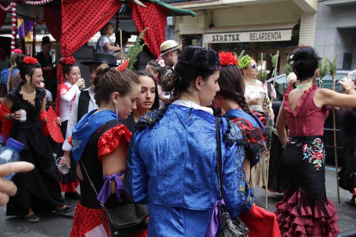 Santioetako Rozioa konpartsa 32 1658841271662