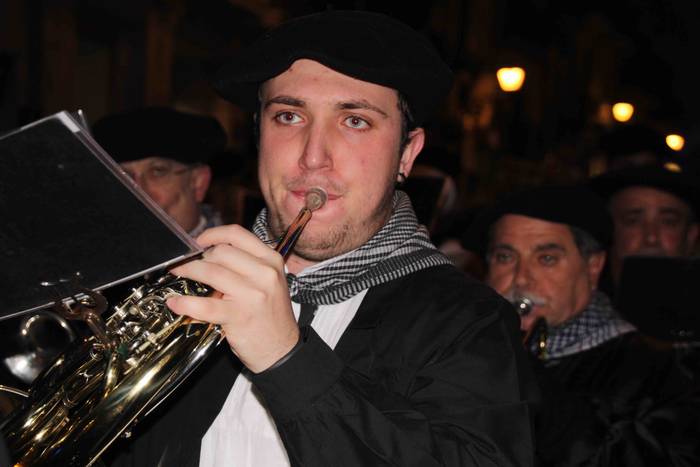 Errege magoen desfilea tolos 52 1546717650894