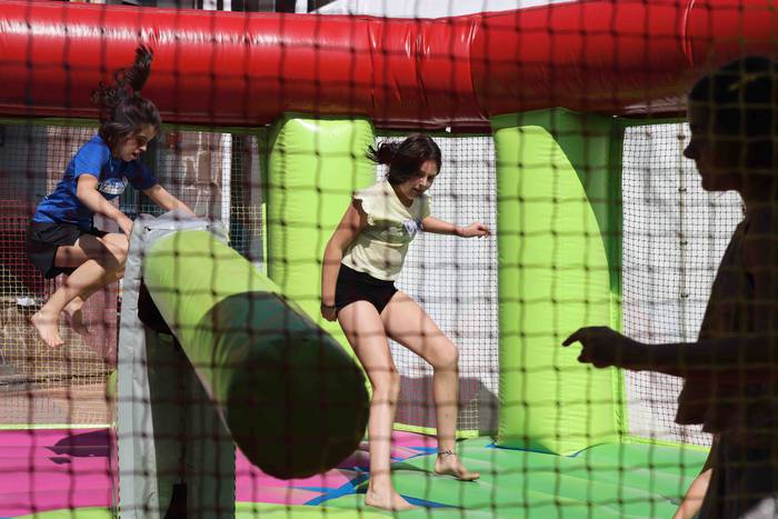 Saltoka eta jolasean pasatu  4 1660043066654