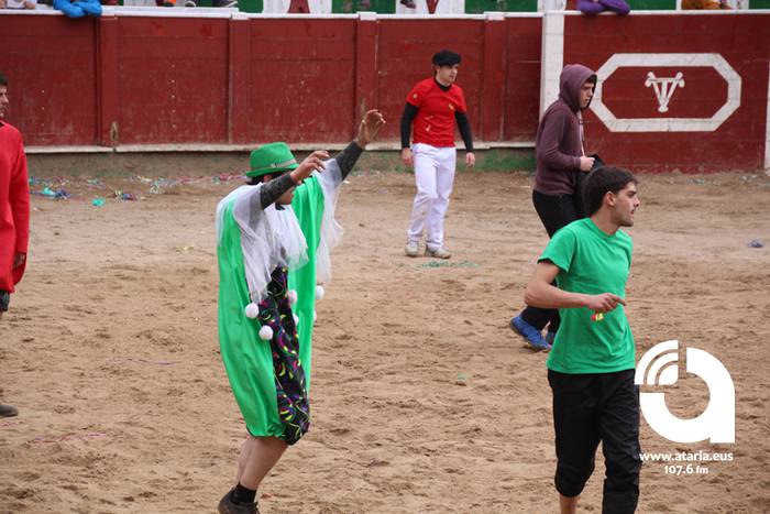 Zezenak adarrak okerrak ditu 109 1488277791199