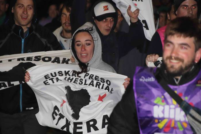 21. Korrika, Villabonan, Iru 33 1555132660836