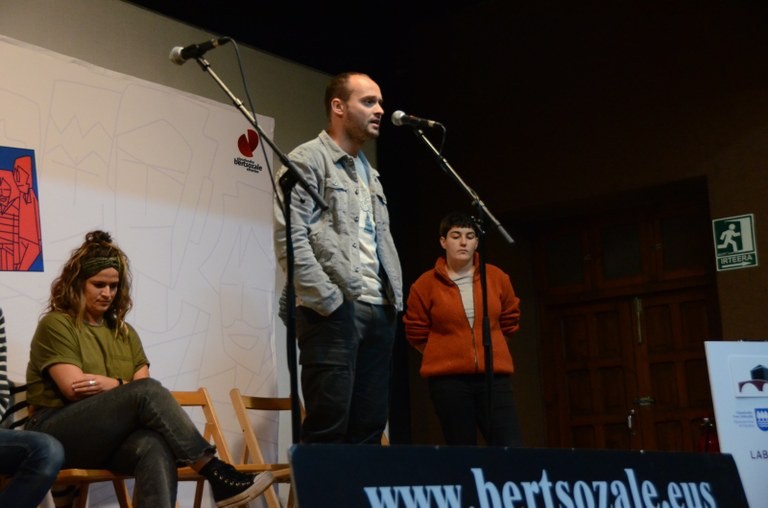 Alegiako zinea lepo beteta bigarren bueltan