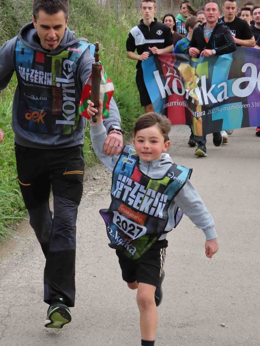 korrika, furgonetatik, Aizto 68 1649421644387