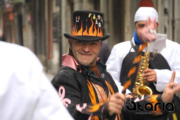 On Ostegun Gizen konpartsak  1 1518111663575