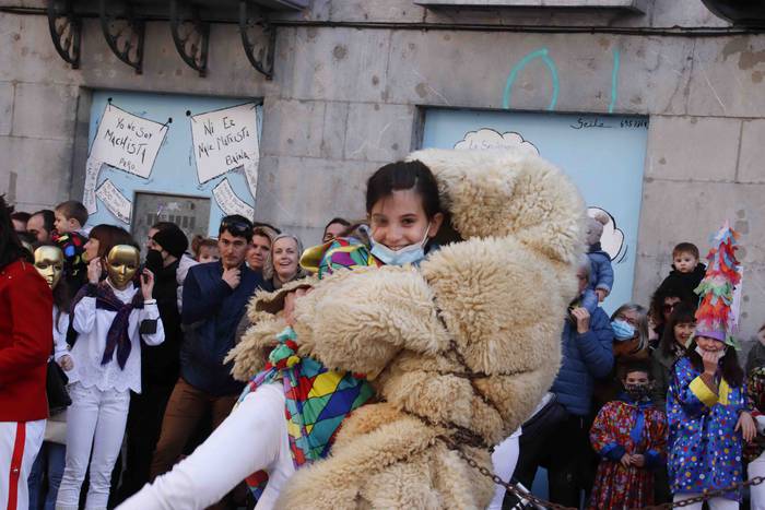 Dantzari Txikiak Zaldunita b 19 1645880473463