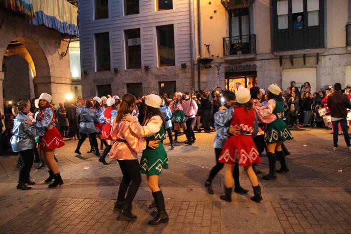 Zaldunak ere helduen danborr 12 1551555279465