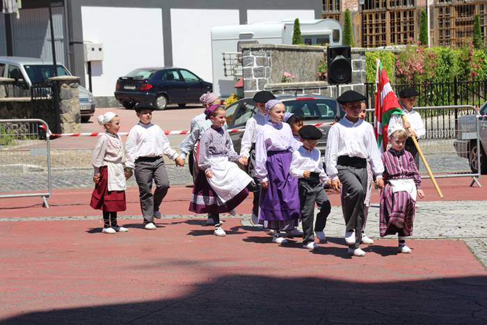 Giro onean ospatu dute Erret 1 1497796541946