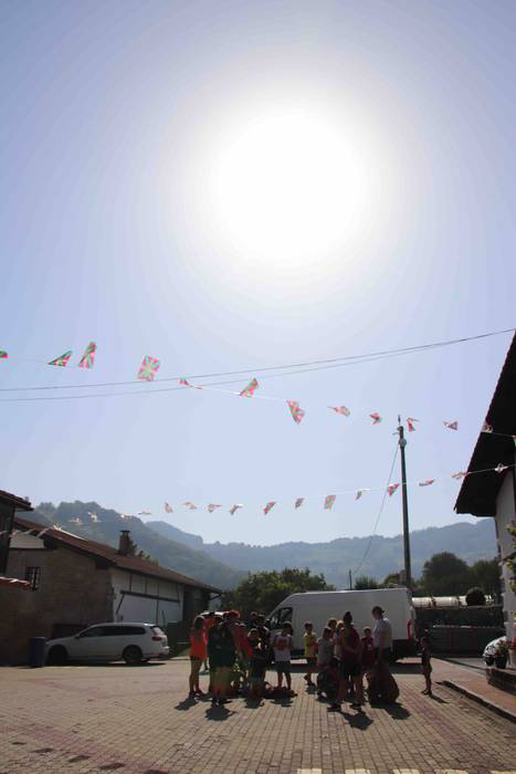 Goiazko festak. Ume jolasak. 39 1660322700137