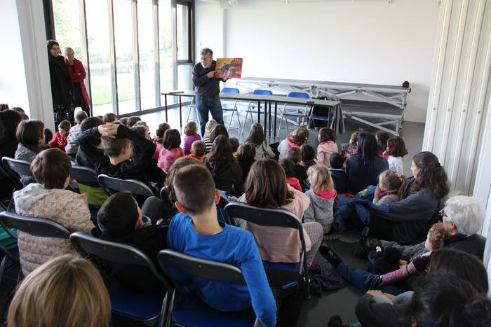 Altzoko Handia protagonista liburu aurkezpena 6 1545316387436