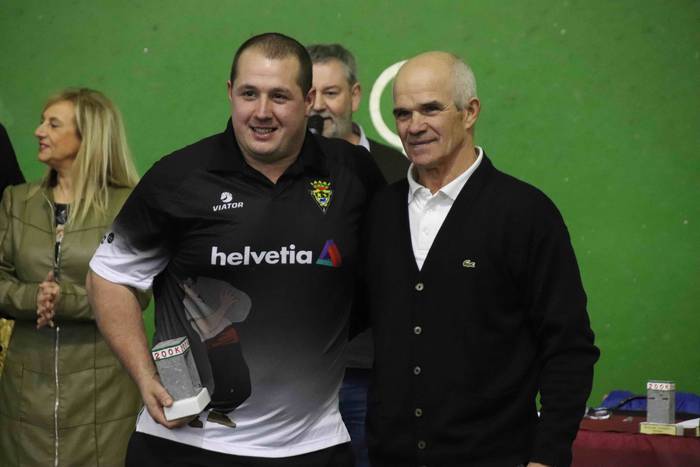 200 kiloko harri errektangul 71 1577023323344