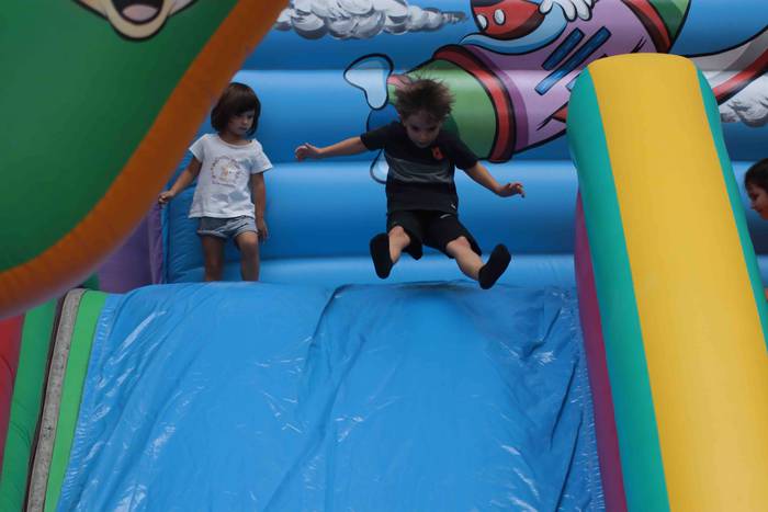 Saltoka eta jolasean pasatu  40 1660043084193