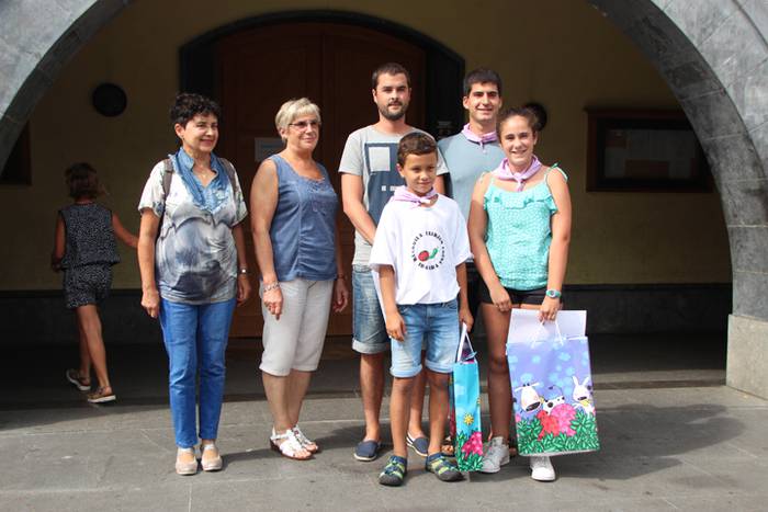 Morea nagusi plazan eta balk 4 1503489094487