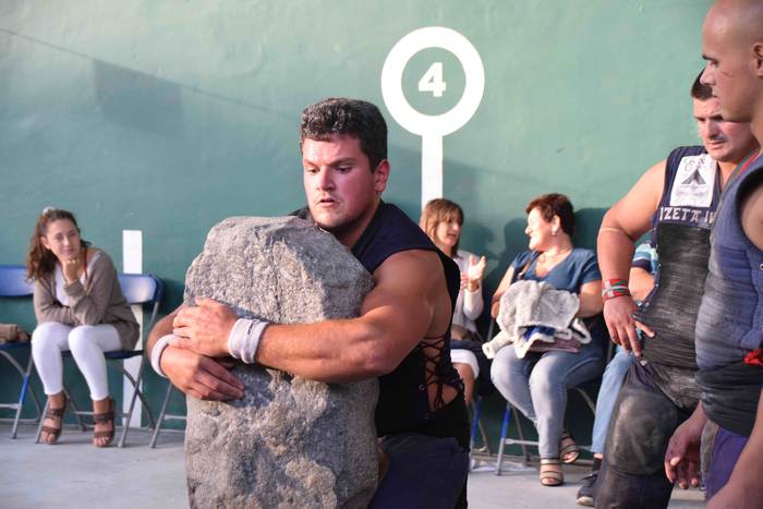 Jakesen ausardia, auzotarren 42 1538330898583