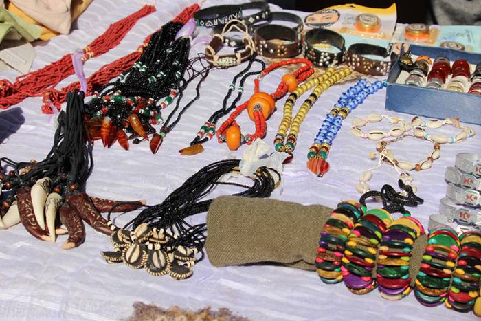 Bigarren eskuko azoka, Sahar 10 1492863230078