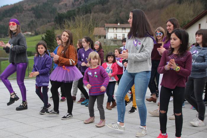 Altzo Martxo Morea flashmoba 3 1520709238806