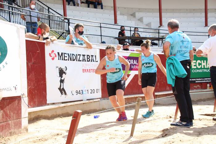 Luzia Orbe eta Garazi Arruti 35 1624128862398