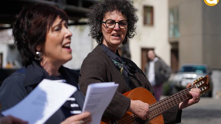 Euskararen alde kantuan