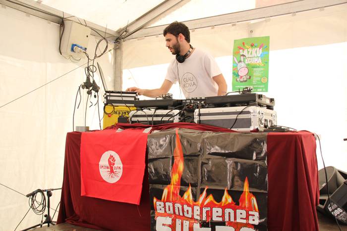 Azku Eguna bosgarrenez 5 1476544276964