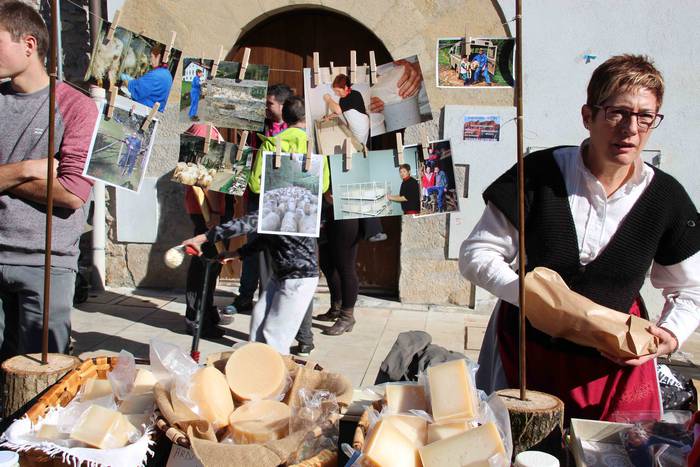 Azoka eguna ospatu dute Bera 16 1541345608293