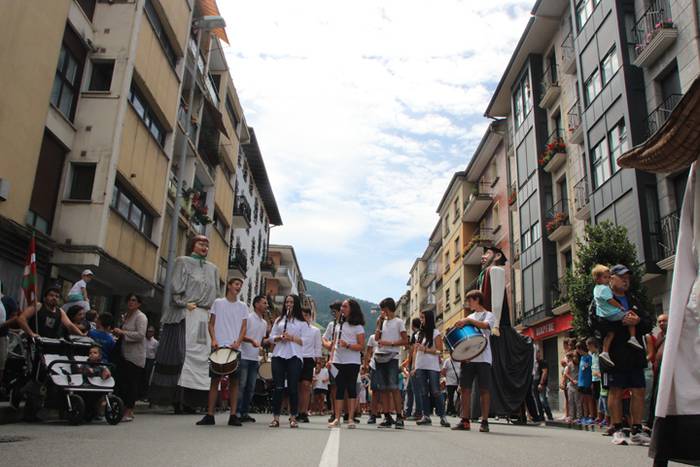 Santioen hirugarren eguna, g 56 1501079391959