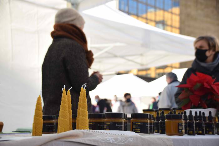 Gabonen atariko azoka, berez 16 1639838644482