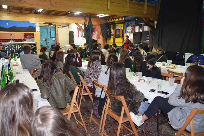 Gaztetxearen eguna ospatzen, bere urteurrenean 3 1544891296182