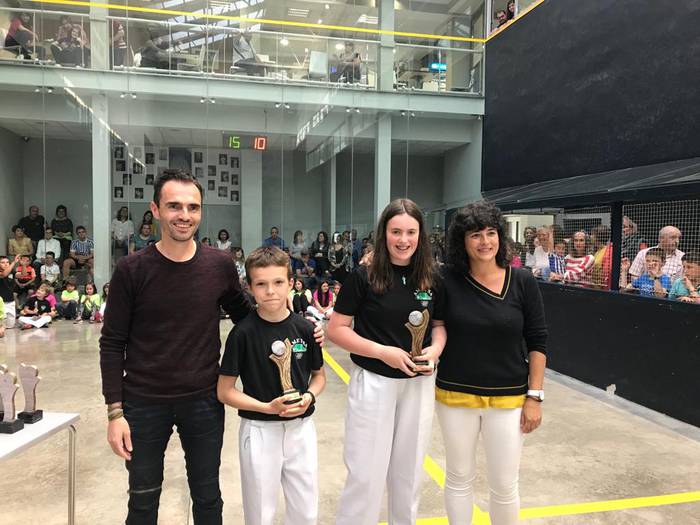 Xarea, xare eskola eta Irura irabazle