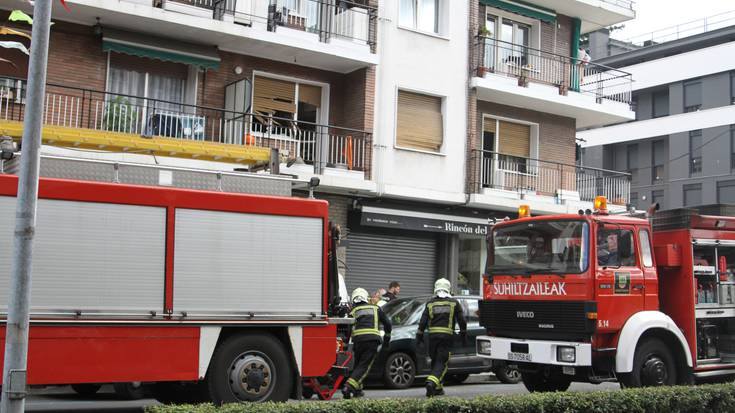 Bonbona bat lehertu da Berazubiko etxebizitza batean