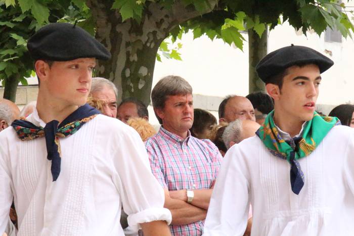 Jaietako egun handia ospatzen ari dira Asteasun 20 1467203466042