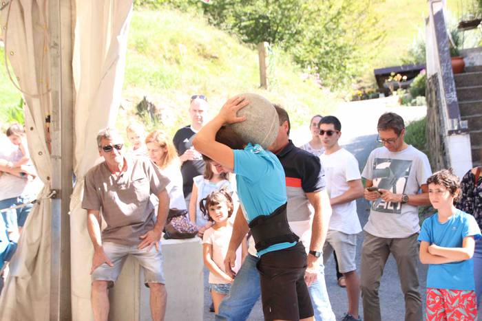 Uganetarrak gehiago izan dir 54 1537015003715