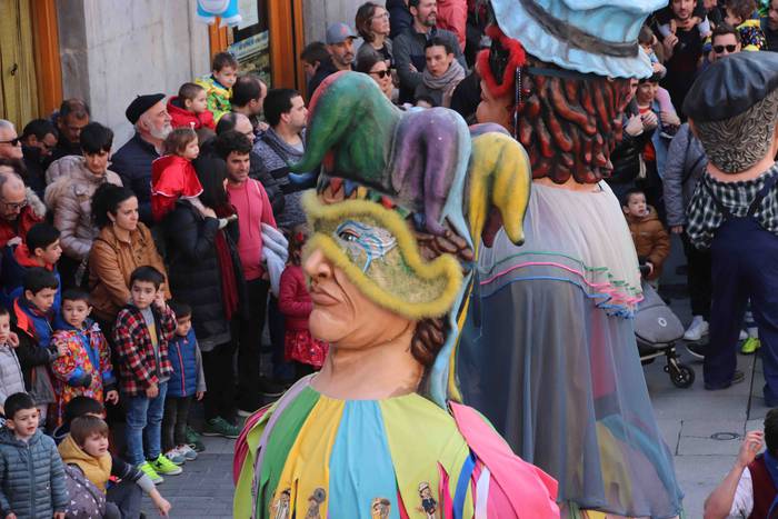 Erraldoi eta buruhandiak Zal 22 1582375947573