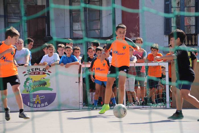 Kirol pixka bat, festan bete 2 1566471412932