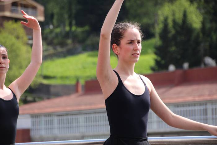 Barandari helduta dantzan 16 1523801328235