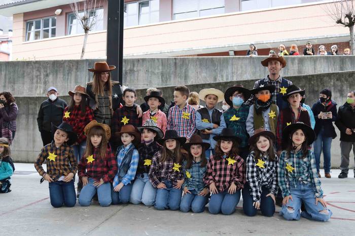 Inauteriak 22, eskolak 40 1645963565936