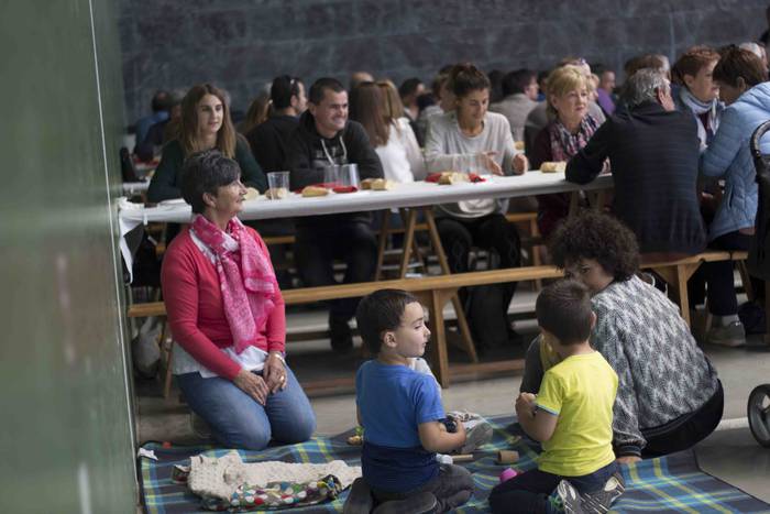 Txekor jateak 110 lagun elka 35 1556724074268