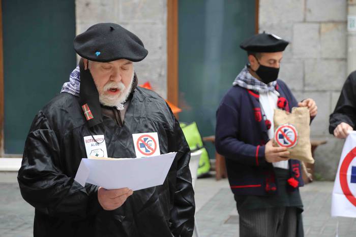 Gutuna eta ikatza Tolosako U 5 1608816471782