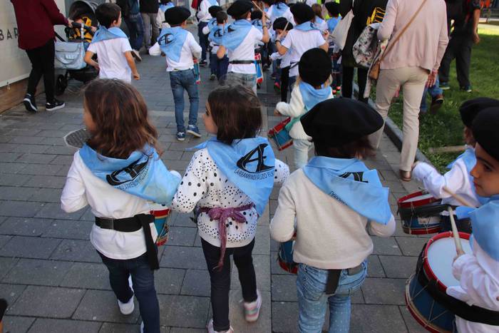 Danbor hotsek esnatu dute au 23 1572095562393