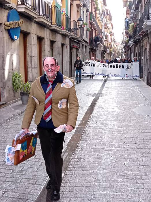 Pentsiodunen mugimendua, Ibe 11 1636449030429