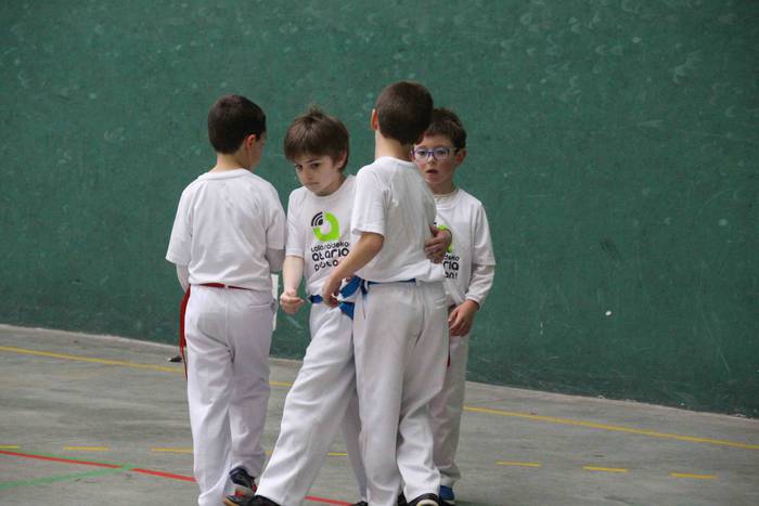 Hasi da V. Ataria Pilota Txa 44 1556962374545