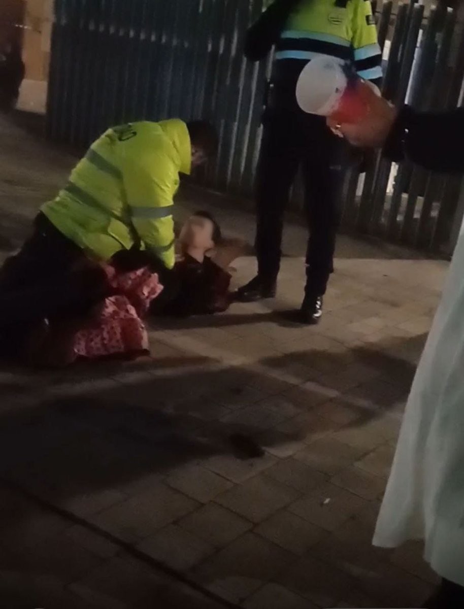 EHEk salatu du segurtasun agente bat taldeko kide bati oldartu zitzaiola bart