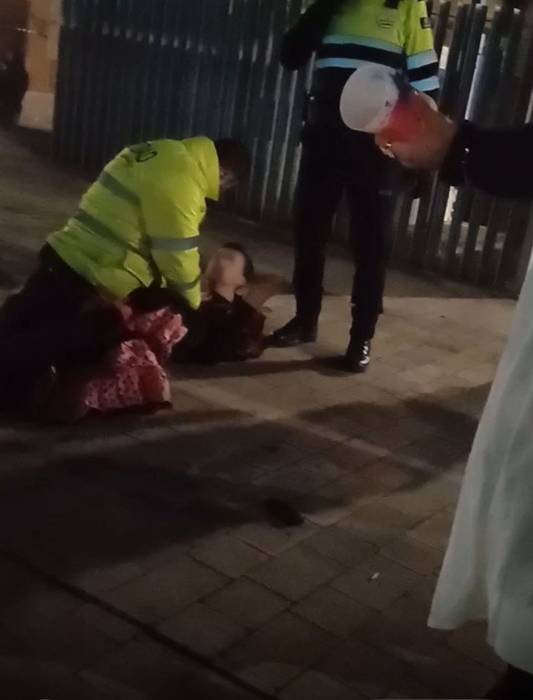 EHEk salatu du segurtasun agente bat taldeko kide bati oldartu zitzaiola bart