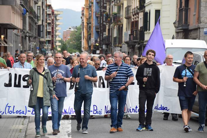 Pentsiodunen manifestazioa 29 1528548416183