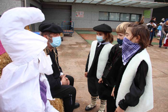 Ibarran Olentzero, Mari Domi 24 1640354245764