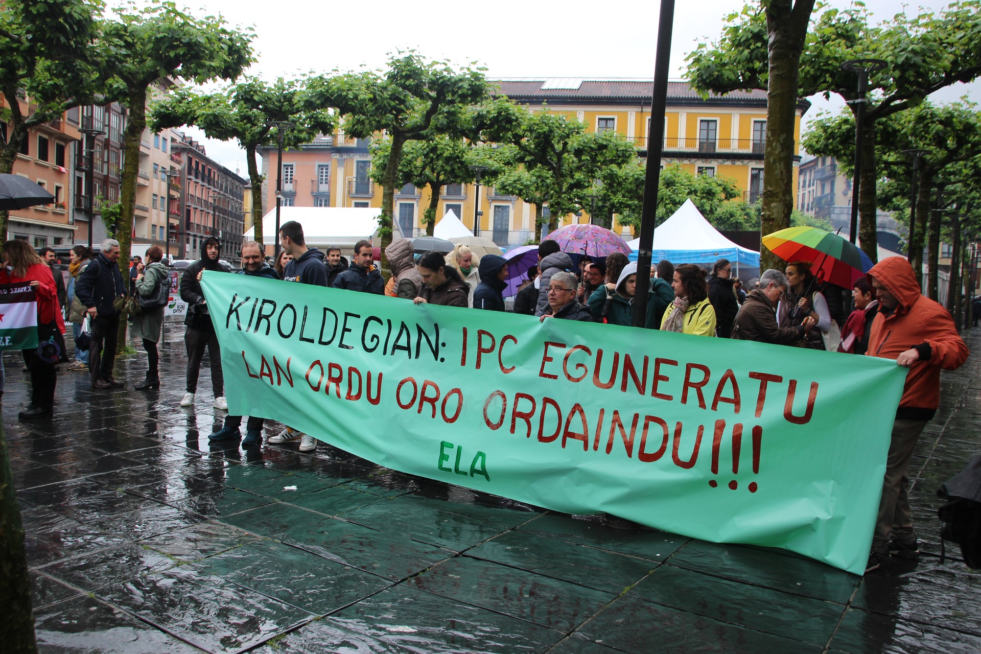 Kiroldegiko langileek greba Trianguloara eraman dute