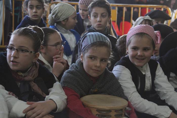 Gabon eskea eta olentzero 2015 64 1450964188867