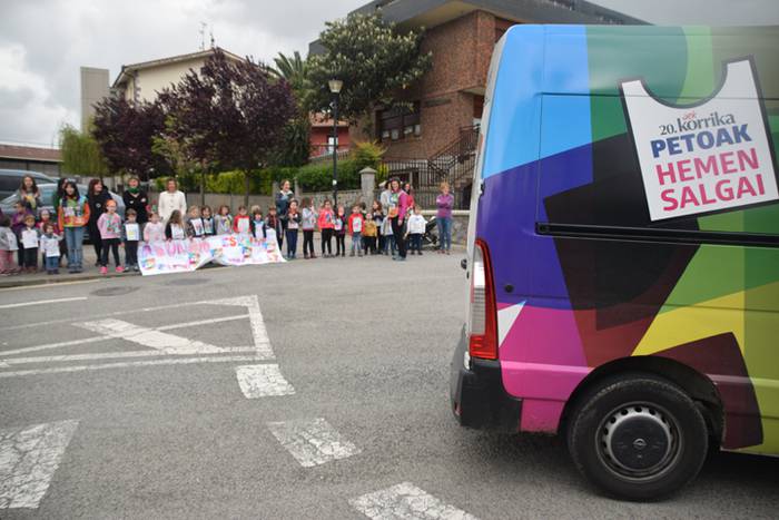 Euskararen ekilibristak 243 1491303511155