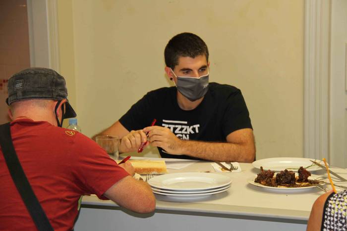 Zilarrezko urteurrenean, ino 28 1599914664546