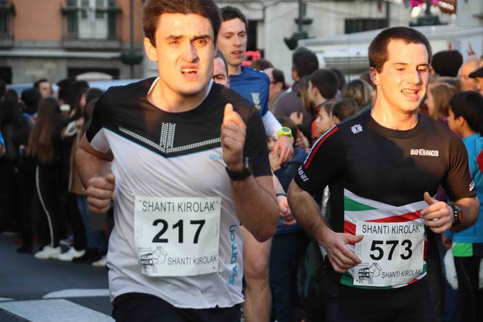 Uzturreko gurutzea lapurtu z 119 1577813982112