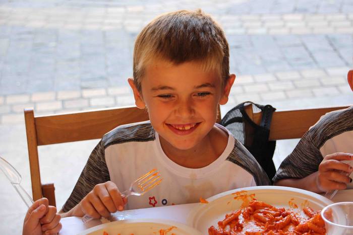 Tripa beteta, dantzan pasa d 3 1563205314600