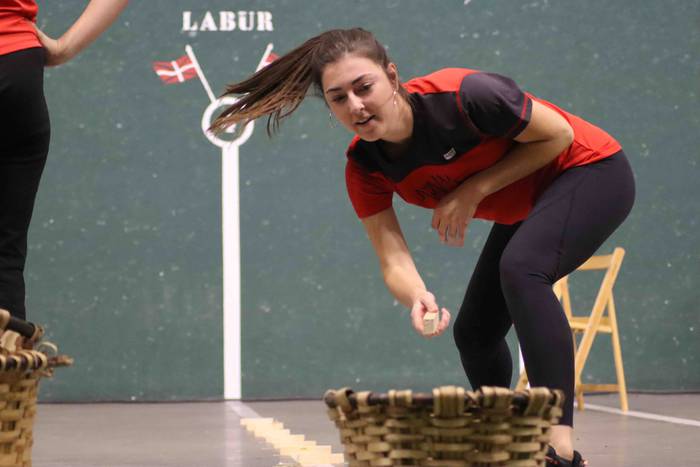 Helduek eraman dute garaipen 16 1668365799677